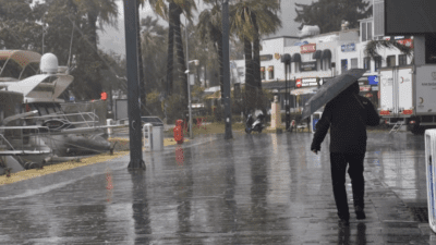 Fırtına ve sağanak geliyor: 39 ile sarı kodlu uyarı Meteoroloji Genel Müdürlüğü (MGM) fırtına ve sağanak nedeniyle 39 ili