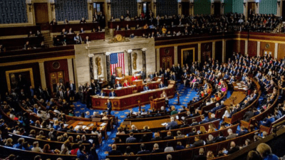 ABD Senatosu, Başkan Donald Trump'ın İran'a yönelik saldırılarının Kongre onayına