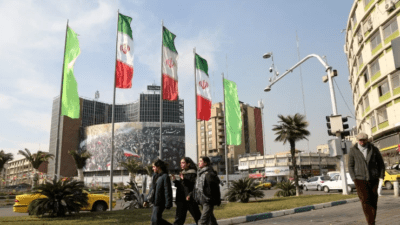 ABD ve İsrail’le savaşan İran, Irak’ta İran yönetimine yönetimine muhalif