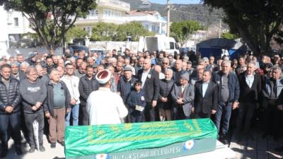 LÜBNAN Premier Lig ekibi Nejmeh'i çalıştıran, geldiği İstanbul Havalimanı'nda kalp