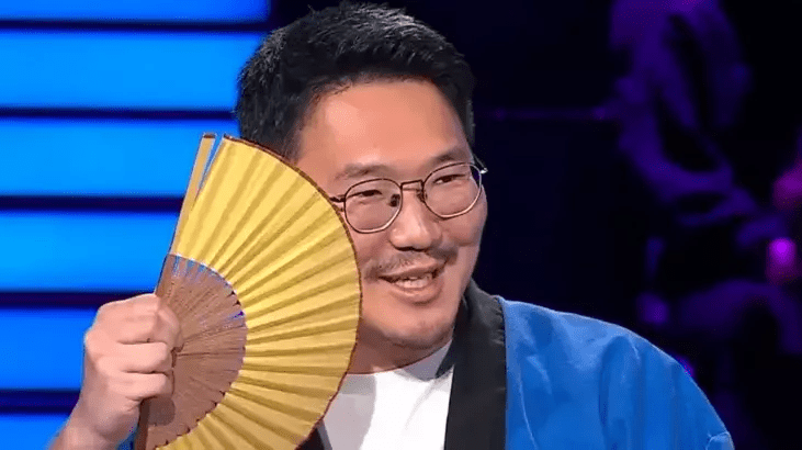 ATV ekranlarında yayınlanan bilgi yarışması “Kim Milyoner Olmak İster?”de yarışan