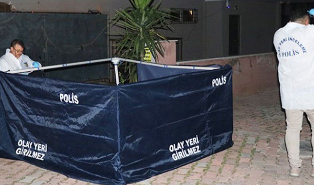 Antalya Muratpaşa'da yol kenarında hareketsiz bulunan Gürcan Güncan'ın hayatını kaybettiği