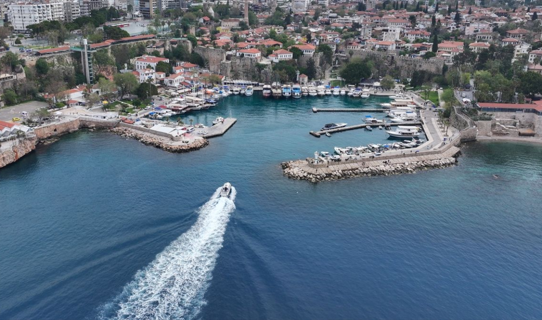 Kent sakinleri dışında her yıl milyonlarca turistin tatil için ziyaret