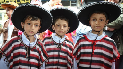 ANTALYA'nın Serik ilçesinde 23 Nisan Ulusal Egemenlik ve Çocuk Bayramı