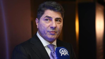 Eski Fenerbahçeli yönetici Hakan Safi, sarı-lacivertli kulübün seçimli olağanüstü genel