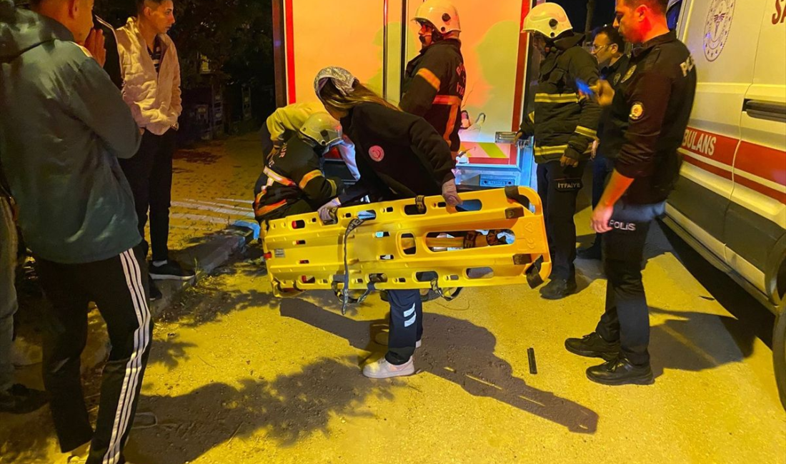 Burdur'da Burak Dilli (17) yönetimindeki motosiklet, park halindeki bir otomobile