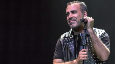 Konser dönüşü fenalaşan ünlü şarkıcı Haluk Levent hastaneye kaldırıldı. Mide