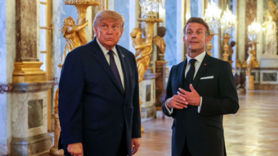 Trump, anlaşmayı Fransa Cumhurbaşkanı Emmanuel Macron ile yemek yediği Versay