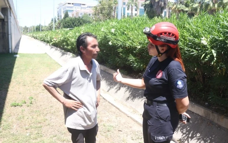 Antalya'da 112 Acil Çağrı Merkezi'ni arayan Fikret Y.'nin, anne ve