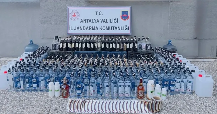 Antalya İl Jandarma Komutanlığı ekipleri Manavgat ilçesinde kaçak alkol ve