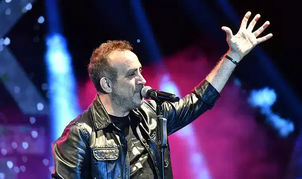 Haluk Levent’ten ‘veda’ mektubu… Akın Gürlek’e seslendi: ‘Size adliyedeki savcıların, hakimlerin, avukatların taktığı bir isim var…’ Tutuklanan şarkıcı Haluk Levent, sosyal medya hesabından 'Veda' mektubu paylaştı.