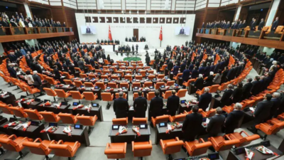 İktidarın "Terörsüz Türkiye", DEM Parti'nin ise "Barış ve Demokratik Toplum"