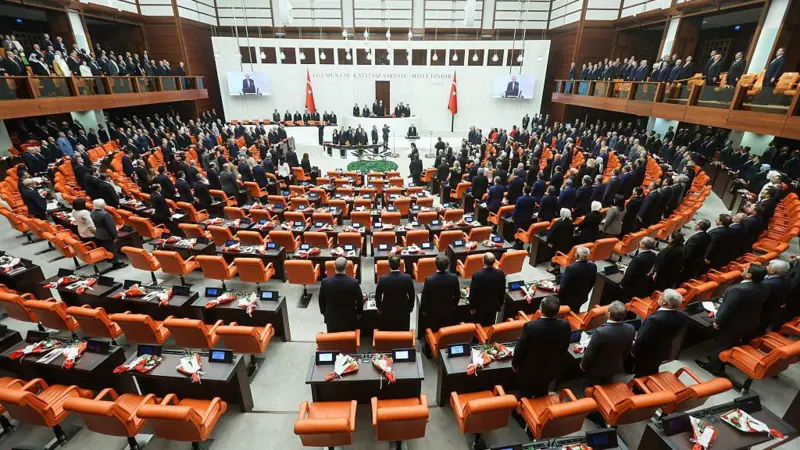 İktidarın "Terörsüz Türkiye", DEM Parti'nin ise "Barış ve Demokratik Toplum"