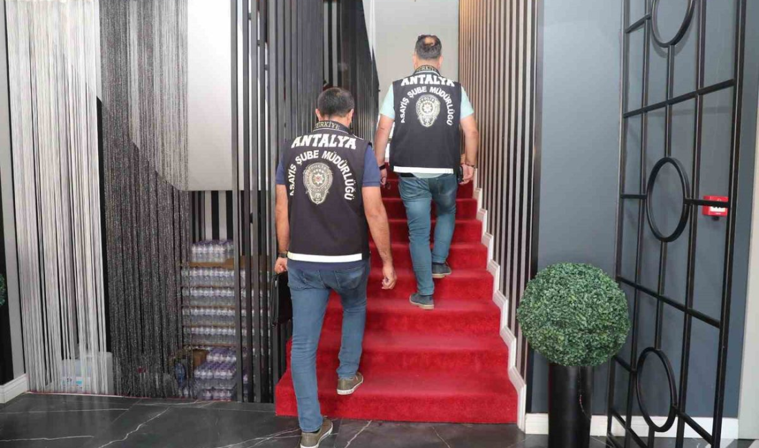 Antalya’da kısa süreli konut ve araç kiralama denetimi Antalya Emniyeti, günübirlik kiralık konut ve araç kiralama firmalarına yönelik