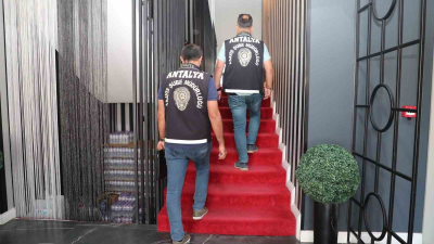 Antalya’da kısa süreli konut ve araç kiralama denetimi Antalya Emniyeti, günübirlik kiralık konut ve araç kiralama firmalarına yönelik