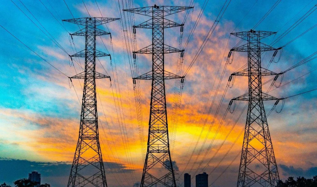 Elektrik faturalarına yakın zamanda yüksek oranlı zam yapılacağı yönündeki paylaşımlar,