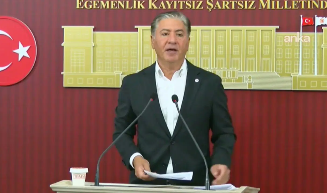 YENİ Parti Grup Başkanvekili Murat Emir, TBMM'de basın açıklaması yaptı.