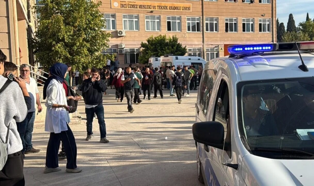 Manisa’da Okul Önünde Silahlı Saldırı: 8 Kişi Yaralandı, Şüpheli Yakalandı Manisa’nın Turgutlu ilçesinde İnci Üzmez Mesleki ve Teknik Anadolu Lisesi