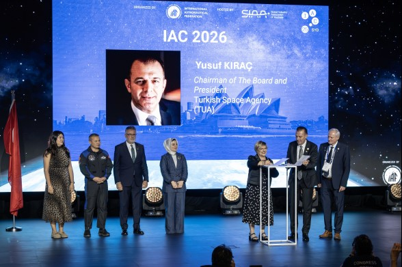 IAF Başkanı Arrigo, Antalya’daki uzay kongresinde işbirliğinin önemini vurguladı IAF Başkanı Gabriella Arrigo, Antalya'daki 77. Uluslararası Uzay Kongresi'nin ön