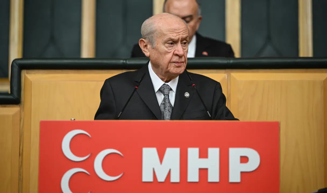 Son dakika… Devlet Bahçeli’den kürsüde ‘seçim’ çağrısı: Tarih verdi! ‘Erdoğan’ın 3. kez adaylığı gereklidir…’ MHP lideri Devlet Bahçeli, TBMM'nin yeni yasama yılında, partisinin grup