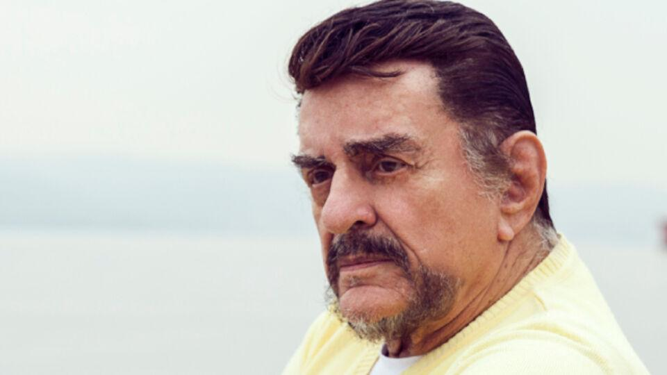 Şarkıcı Alpay vefat etti Türk pop müziğinin usta ismi Alpay, 91 yaşında hayatını kaybetti.