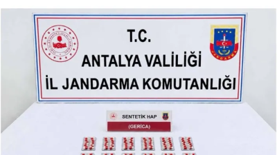 Antalya’nın Aksu ve Döşemealtı ilçelerinde jandarma ekiplerince düzenlenen uyuşturucu operasyonlarında